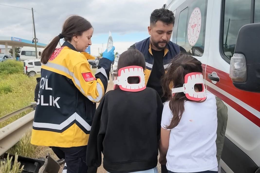 Takla attı, karşı şeritteki araca çarptı! Bir aile kazada yok oldu 5